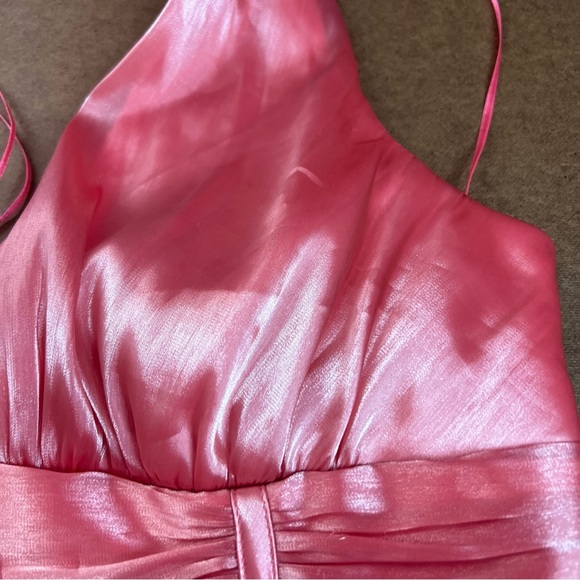 JS Collections Shiny Pink Y2K Style Halter Top, size 10 - Picture 8 of 9